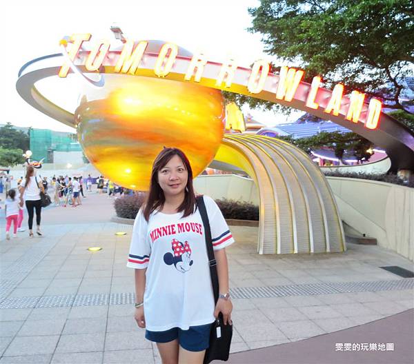 [104香港]迪士尼樂園~大朋友和小朋友的最愛,歡樂氣氛滿滿/香港旅遊/香港景點/親子同遊 @雯雯的玩樂地圖