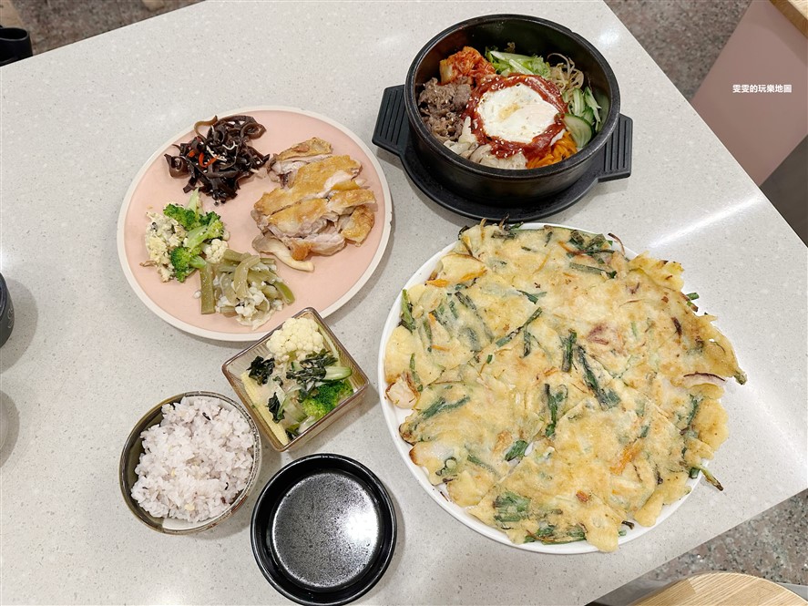 桃園中壢。你的廚房Uno Kitchen,主打韓式家庭料理,吃起來較為清爽、無負擔感 @雯雯的玩樂地圖