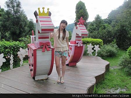 [台中新社]安妮花園城堡~一個和好友不受控制的出遊(環境篇) @雯雯的玩樂地圖