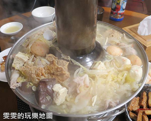[新竹市]1040124老瀋陽酸白菜鍋~食尚玩家就要醬玩推薦,果真酸的夠味啦 @雯雯的玩樂地圖