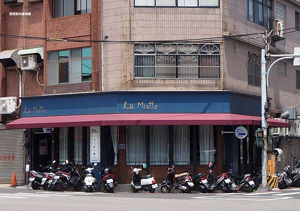 新竹美食。知名小墊子姊妹店冪La Miette Cafe &#038; Bistro,裏頭有著IG網美們最愛的乾燥花裝潢 @雯雯的玩樂地圖
