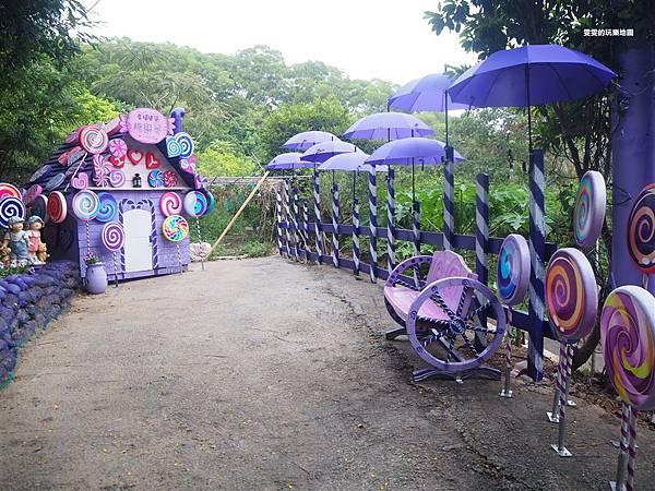 苗栗西湖。噢哈娜咖啡屋，相約在紫色傘海下的幸福,園區處處充滿浪漫的紫色場景 @雯雯的玩樂地圖