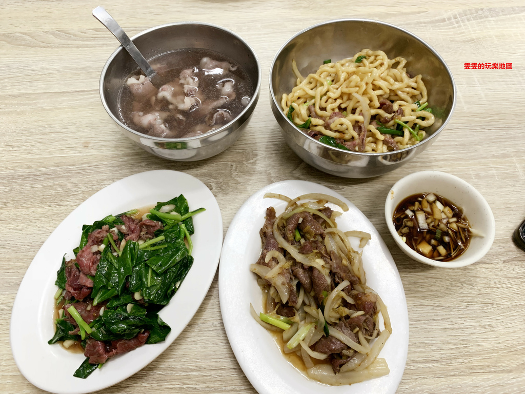 台南。阿財牛肉湯，鄰近安平老街、安平古堡,在地人也推薦的牛肉湯 @雯雯的玩樂地圖