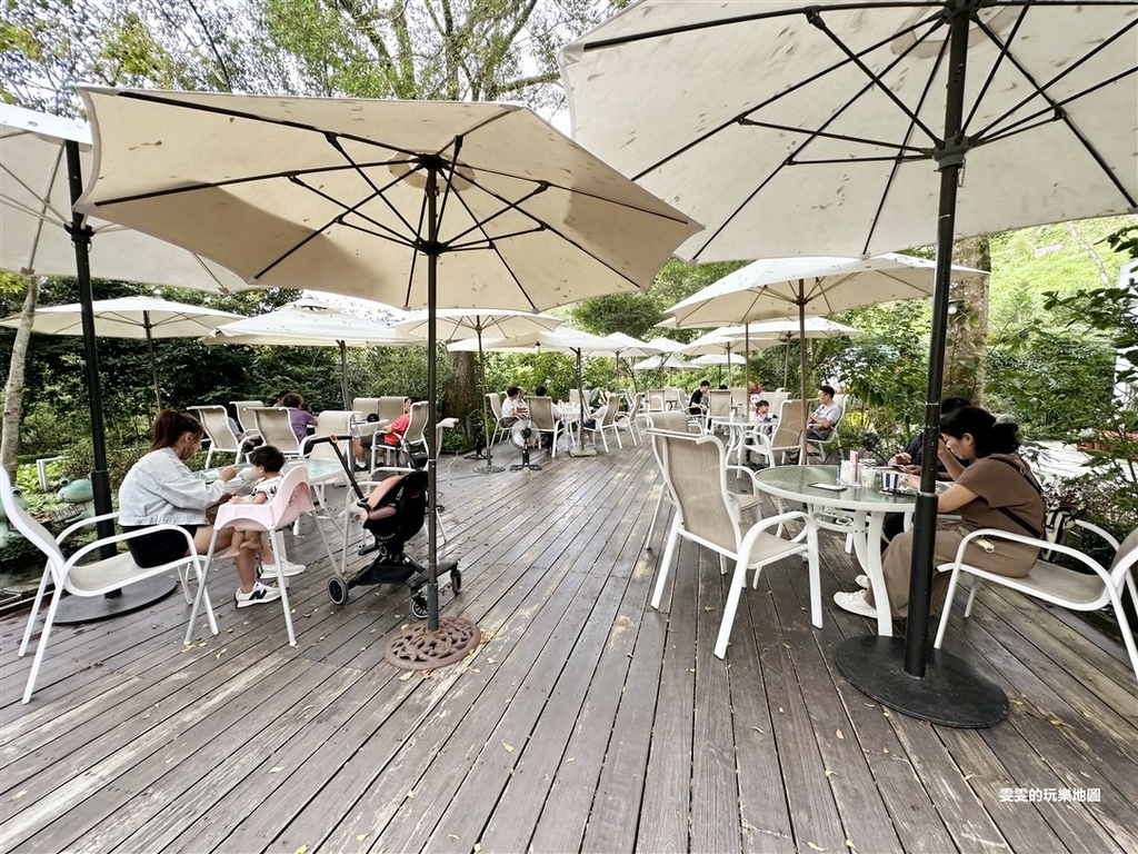 台中。桃李河畔Xanadu,山林中的庭園餐廳,四季皆有不同的美景 @雯雯的玩樂地圖